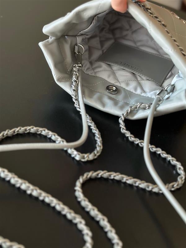 2026127215211402 600